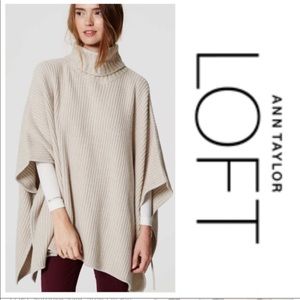 Loft poncho